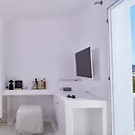 Cosmopolitan - Small Luxury Of The World 4* Fíra