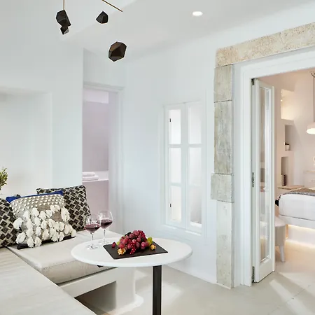 Отель Cosmopolitan - Small Luxury Of The World