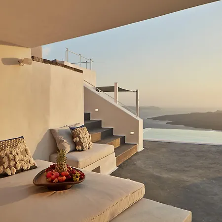 Cosmopolitan - Small Luxury Of The World