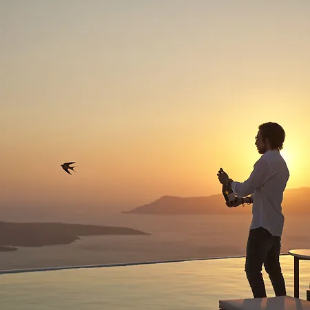 Cosmopolitan - Small Luxury Of The World Отель