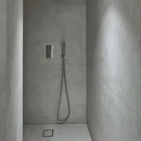 Cosmopolitan - Small Luxury Of The World Отель 4*