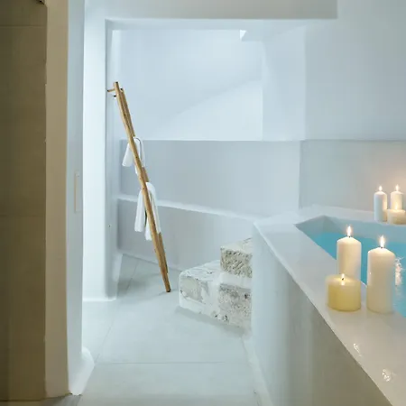 Hotel Cosmopolitan - Small Luxury Of The World 4*