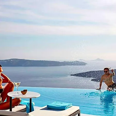 Отель Cosmopolitan - Small Luxury Of The World Тира
