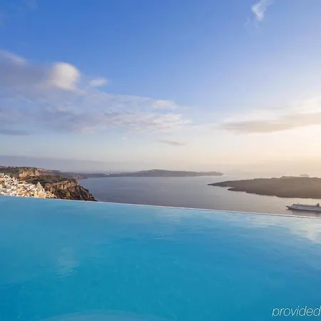 Cosmopolitan - Small Luxury Of The World 4*
