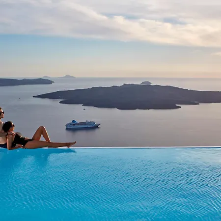 Cosmopolitan - Small Luxury Of The World Fira (Santorini)
