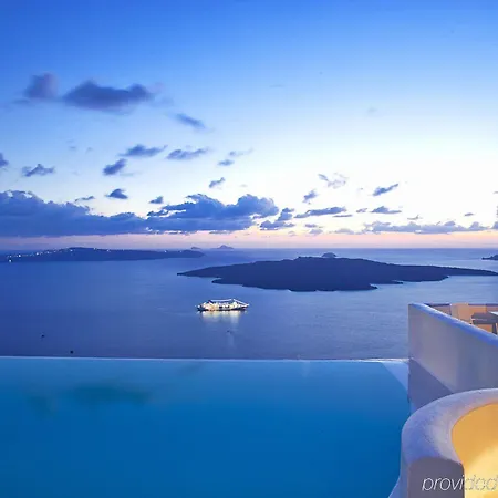 Cosmopolitan - Small Luxury Of The World 4*