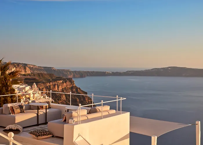 Cosmopolitan - Small Luxury Of The World Fira (Santorini)
