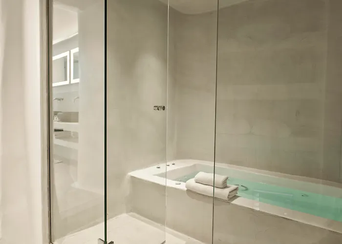 Hotell Cosmopolitan - Small Luxury Of The World