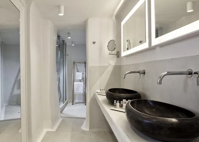 Cosmopolitan - Small Luxury Of The World Hotell 4*