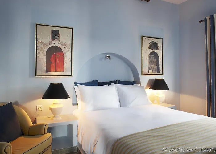 Cosmopolitan - Small Luxury Of The World 4* Fira (Santorini)