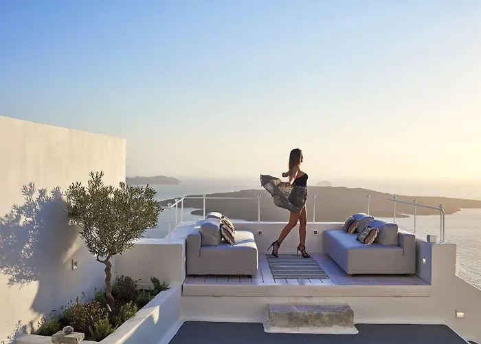 Отель Cosmopolitan - Small Luxury Of The World 4*