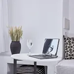 Cosmopolitan - Small Luxury Of The World Hotell 4*