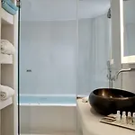 Hotel Cosmopolitan - Small Luxury Of The World Fira (Santorini)