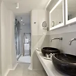 Cosmopolitan - Small Luxury Of The World Hotell 4*