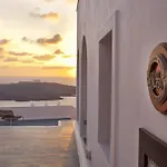 Cosmopolitan - Small Luxury Of The World