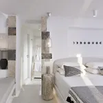 Cosmopolitan - Small Luxury Of The World