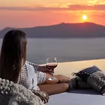 Cosmopolitan - Small Luxury Of The World 4*