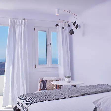 Cosmopolitan - Small Luxury Of The World 4*