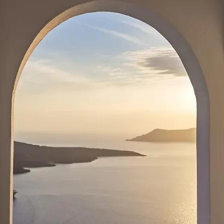 Hotel Cosmopolitan - Small Luxury Of The World