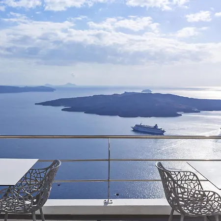 Hotel Cosmopolitan - Small Luxury Of The World